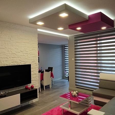 Apartament Exclusive Apartment เคียลเซ ภายนอก รูปภาพ