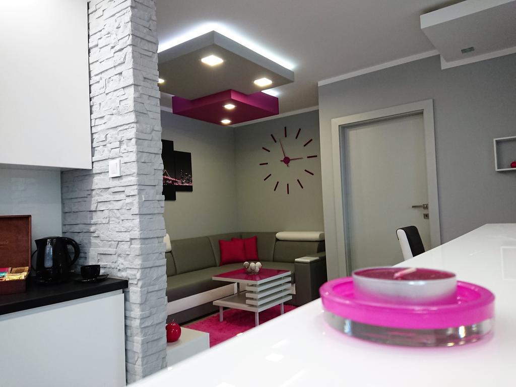 Apartament Exclusive Apartment เคียลเซ ภายนอก รูปภาพ