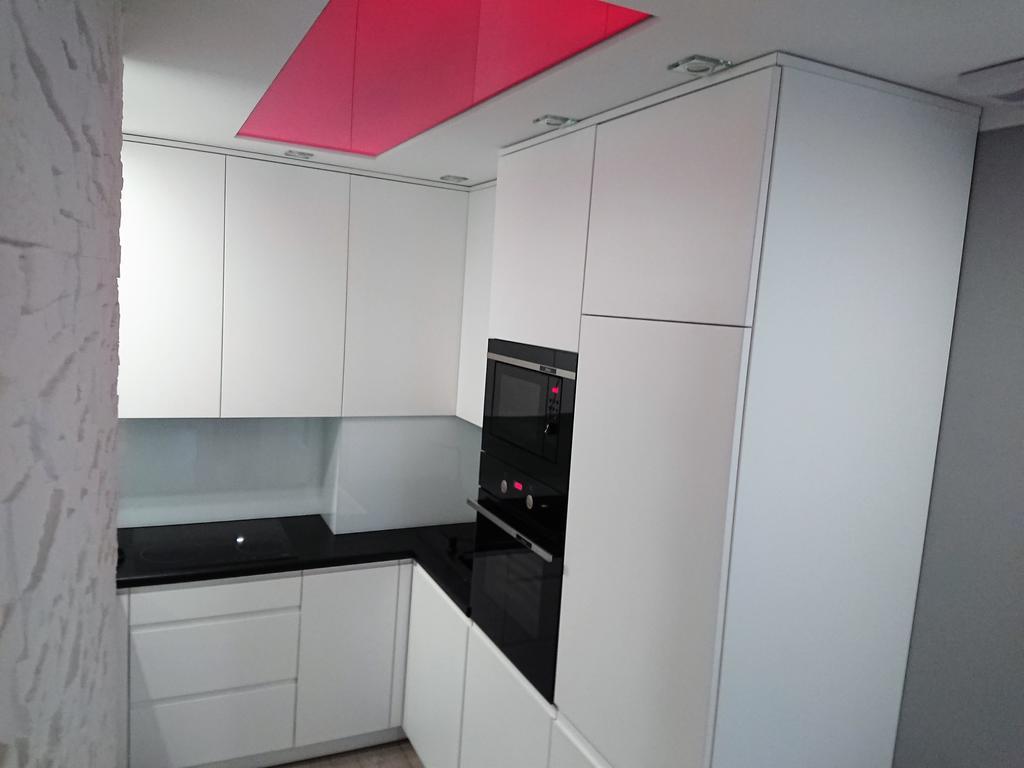Apartament Exclusive Apartment เคียลเซ ภายนอก รูปภาพ