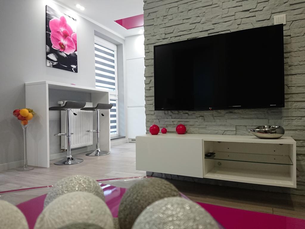 Apartament Exclusive Apartment เคียลเซ ภายนอก รูปภาพ